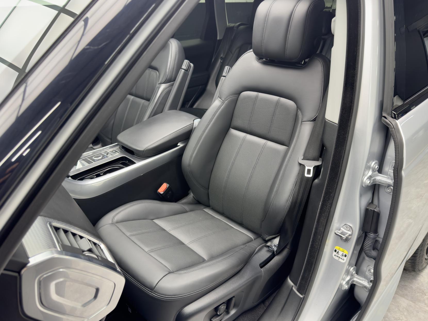 Land Rover Range Rover Sport 3.0 SD V6 HSE Dynamic SUV 5dr Diesel Auto 4WD Euro 6 (s/s) (306 ps)