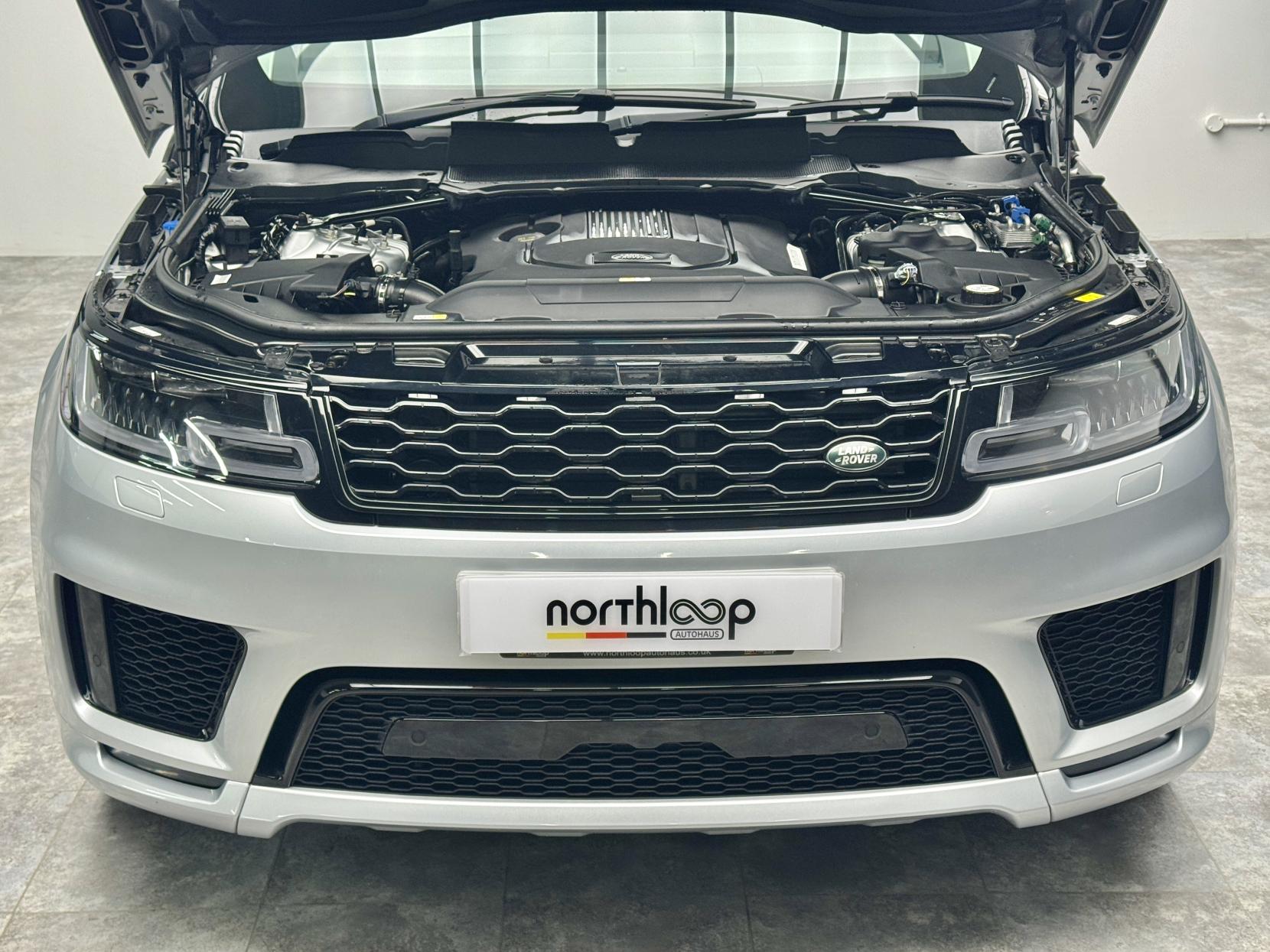 Land Rover Range Rover Sport 3.0 SD V6 HSE Dynamic SUV 5dr Diesel Auto 4WD Euro 6 (s/s) (306 ps)