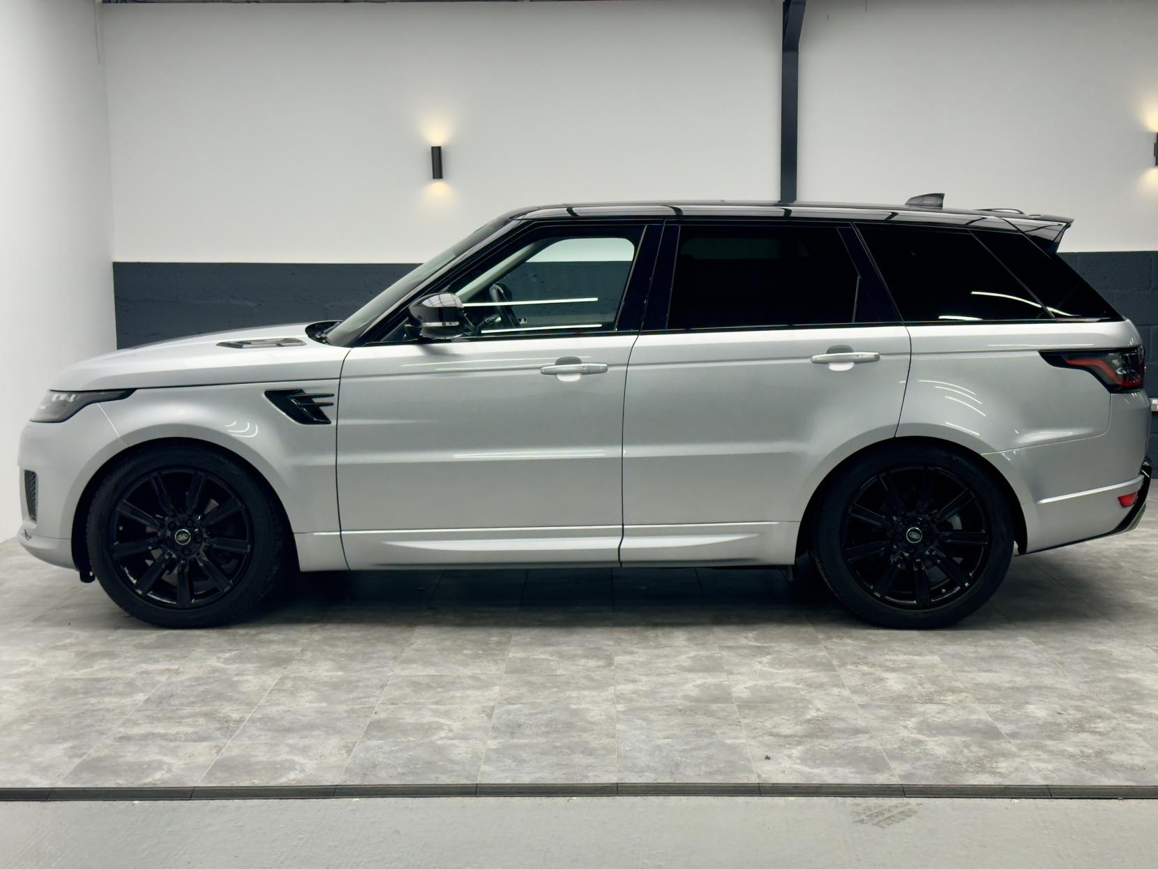 Land Rover Range Rover Sport 3.0 SD V6 HSE Dynamic SUV 5dr Diesel Auto 4WD Euro 6 (s/s) (306 ps)