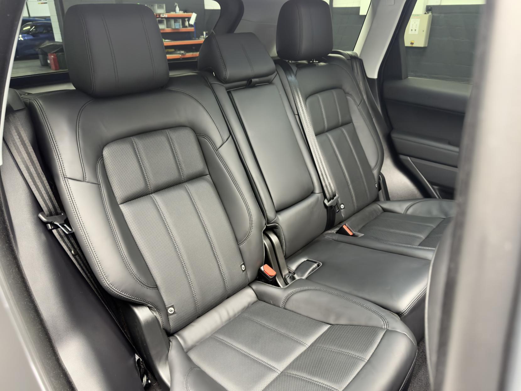 Land Rover Range Rover Sport 3.0 SD V6 HSE Dynamic SUV 5dr Diesel Auto 4WD Euro 6 (s/s) (306 ps)