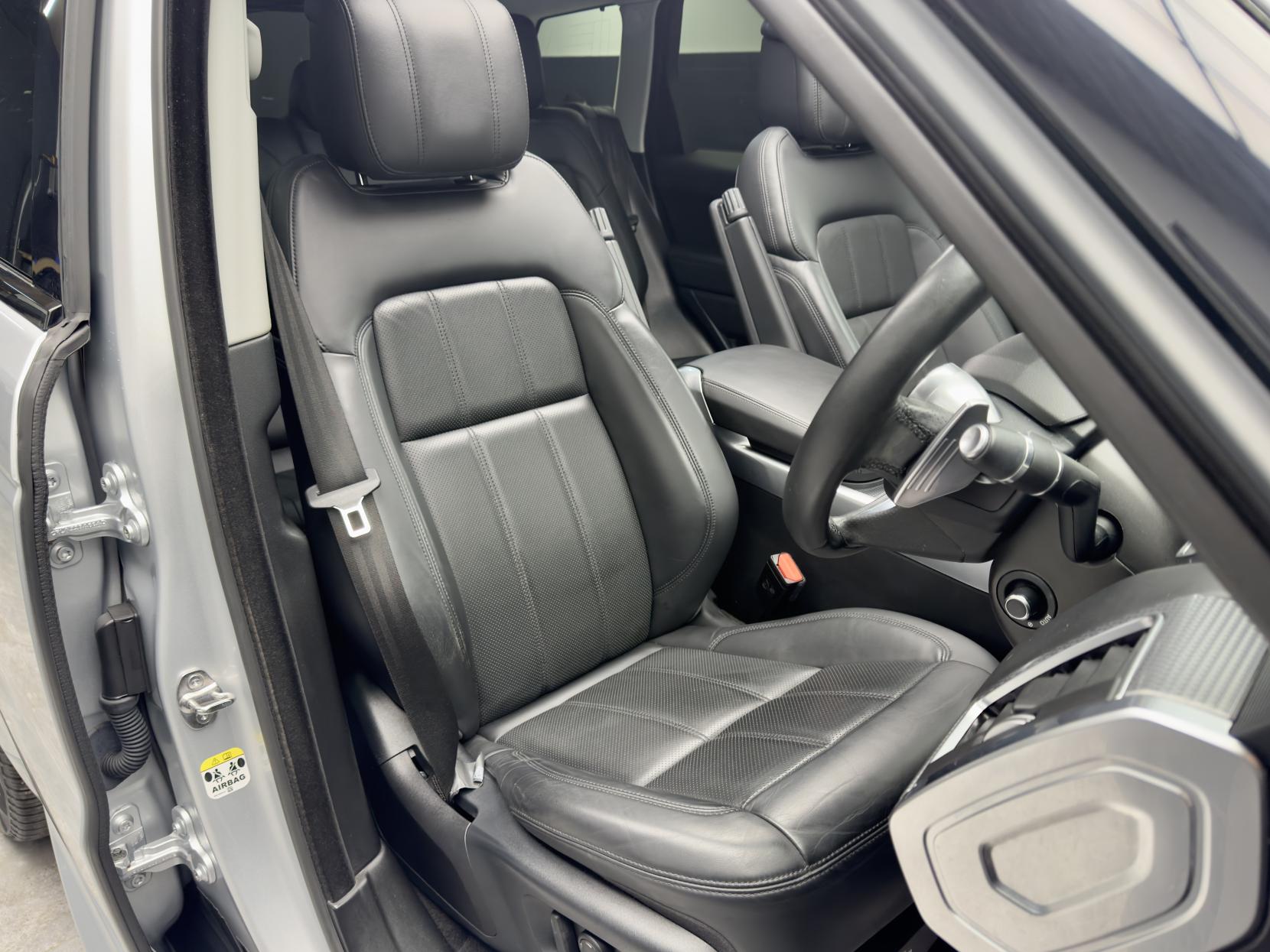 Land Rover Range Rover Sport 3.0 SD V6 HSE Dynamic SUV 5dr Diesel Auto 4WD Euro 6 (s/s) (306 ps)