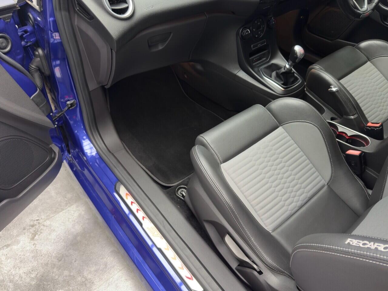 Ford Fiesta 1.6T EcoBoost ST-3 Hatchback 3dr Petrol Manual Euro 6 (182 ps) 5 Star Specialist Dealership