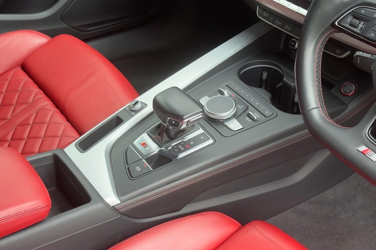 Audi S4 3.0 TFSI V6 Saloon 4dr Petrol Tiptronic quattro Euro 6 (s/s) (354 ps) 5 Star Specialist Dealership
