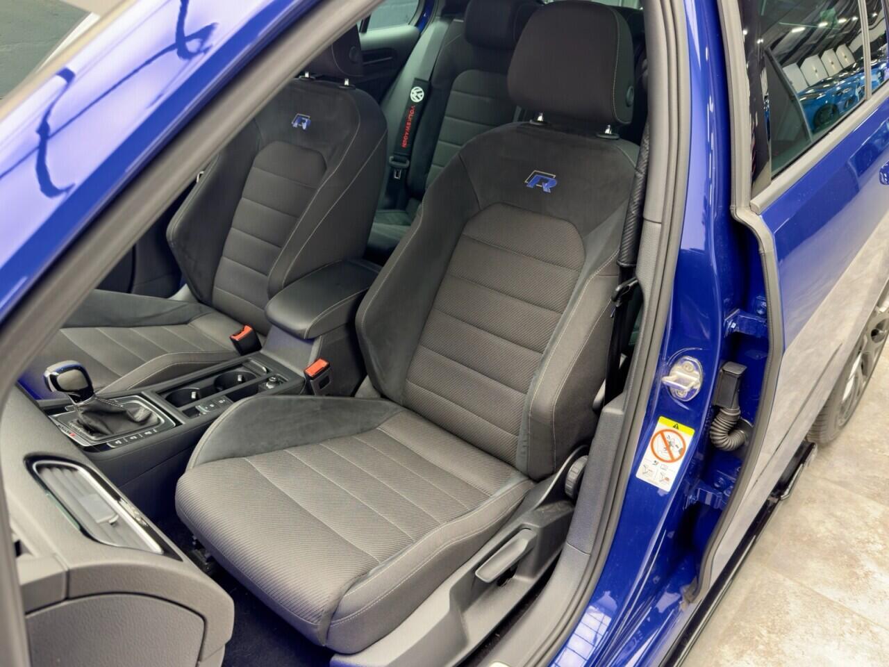 Volkswagen Golf 2.0 TSI R Hatchback 5dr Petrol DSG 4Motion Euro 6 (s/s) (380ps) 5 Star Specialist Dealership