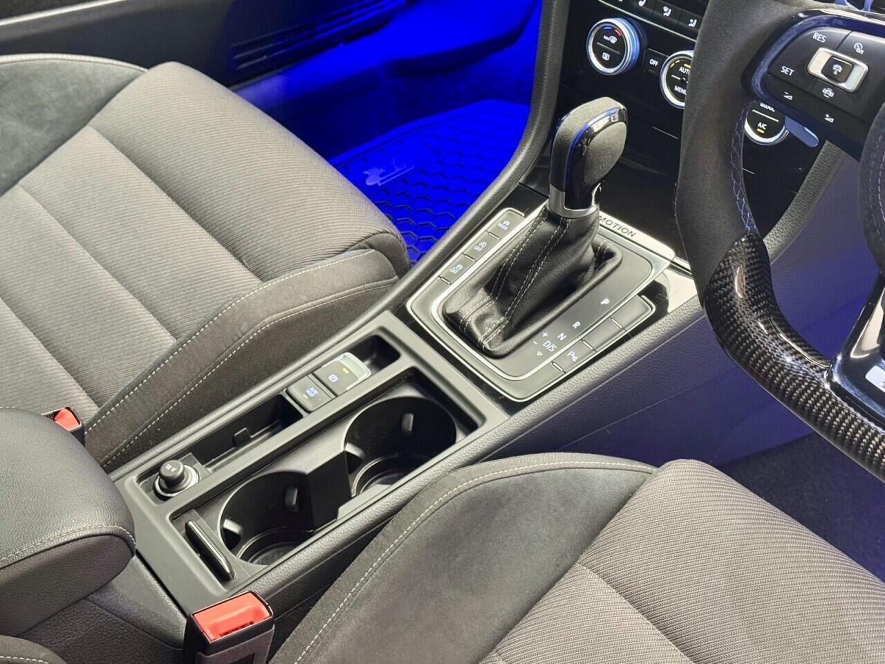 Volkswagen Golf 2.0 TSI R Hatchback 5dr Petrol DSG 4Motion Euro 6 (s/s) (380ps) 5 Star Specialist Dealership
