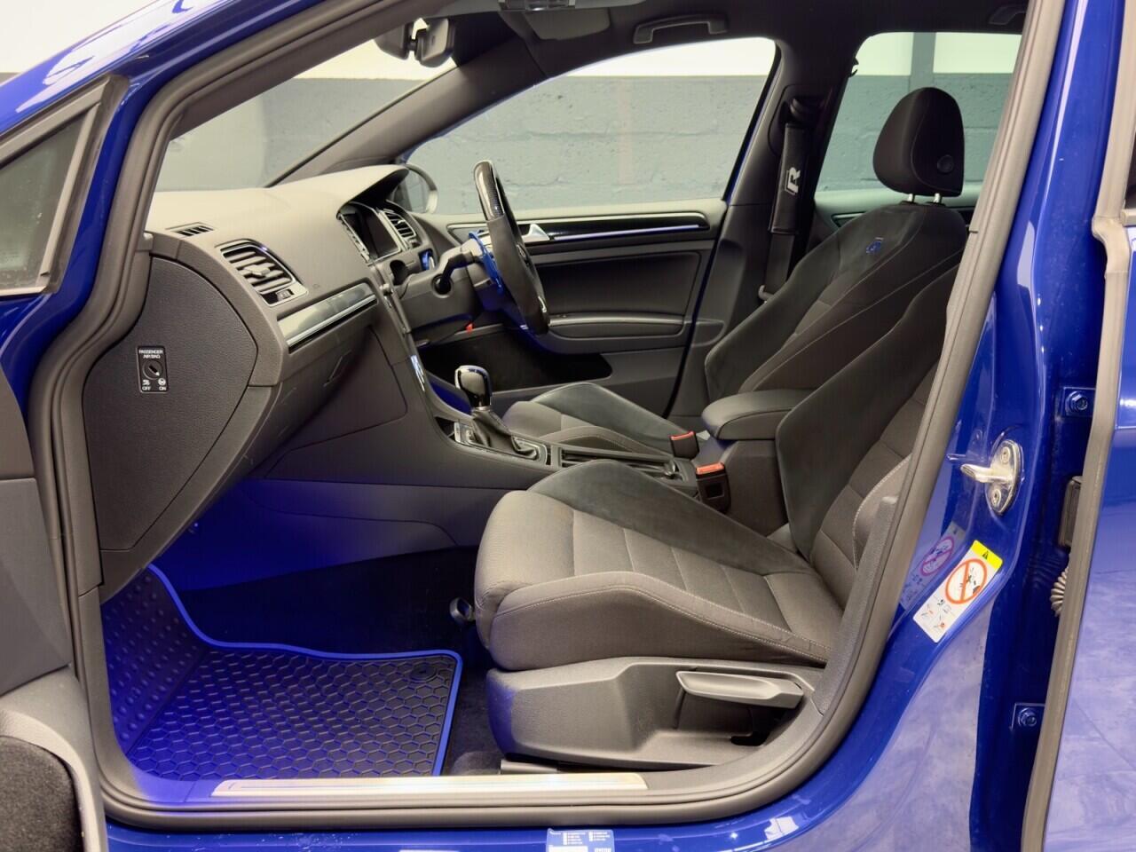 Volkswagen Golf 2.0 TSI R Hatchback 5dr Petrol DSG 4Motion Euro 6 (s/s) (380ps) 5 Star Specialist Dealership