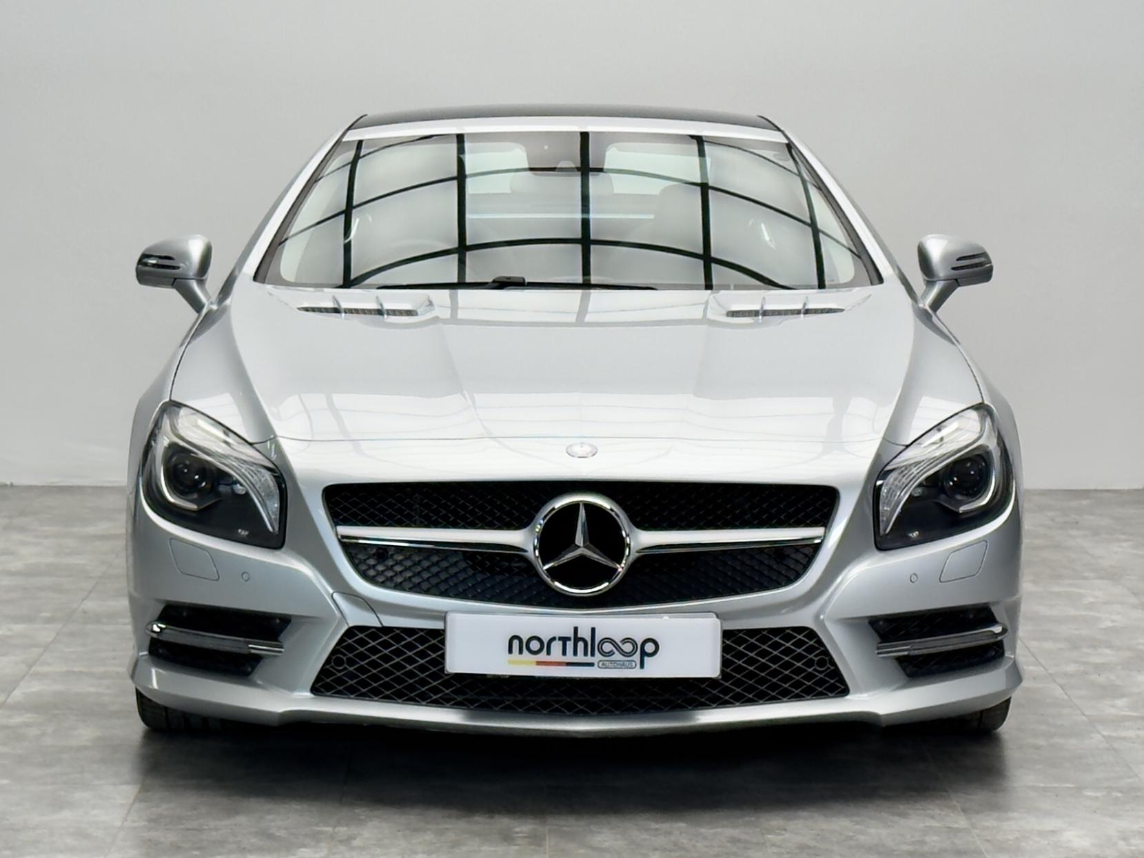 Mercedes-Benz SL 3.5 SL350 V6 BlueEfficiency Convertible 2dr Petrol G-Tronic Euro 5 (s/s) (306 ps) 5 Star Specialist Dealership