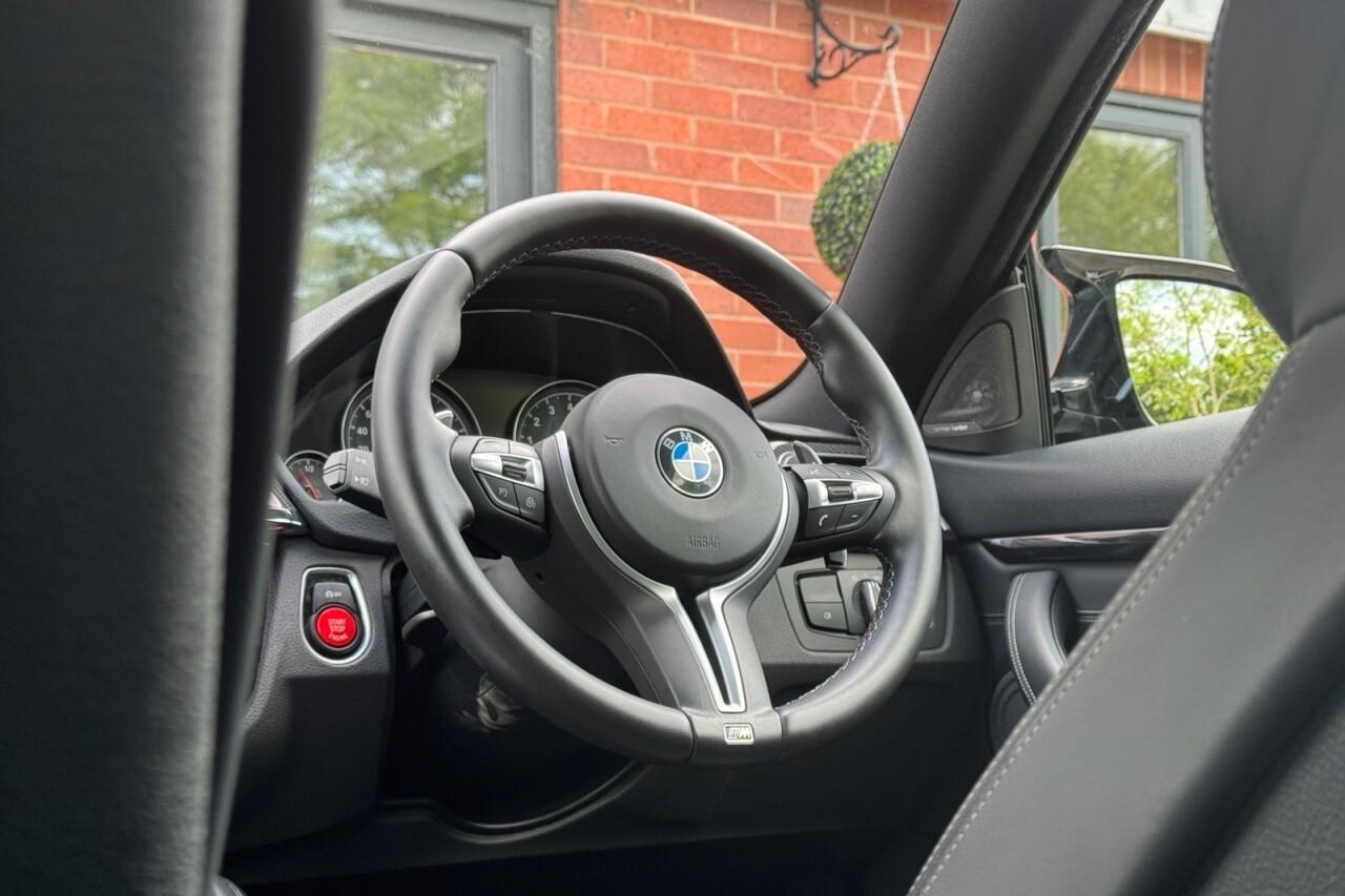 BMW M4 3.0 BiTurbo GPF Competition Coupe 2dr Petrol DCT Euro 6 (s/s) (450 ps) 5 Star Specialist Dealership