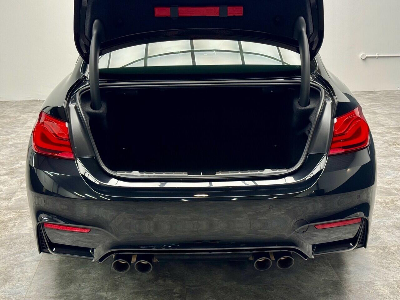 BMW M4 3.0 BiTurbo GPF Competition Coupe 2dr Petrol DCT Euro 6 (s/s) (450 ps) 5 Star Specialist Dealership