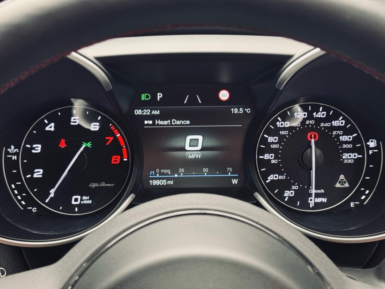 Alfa Romeo Giulia 2.9 V6 Bi-Turbo Quadrifoglio Saloon 4dr Petrol GPF Auto Euro 6 (s/s) (510 ps) 5 Star Specialist Dealership