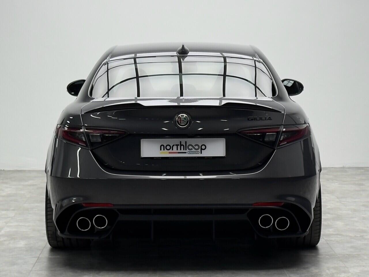 Alfa Romeo Giulia 2.9 V6 Bi-Turbo Quadrifoglio Saloon 4dr Petrol GPF Auto Euro 6 (s/s) (510 ps) 5 Star Specialist Dealership