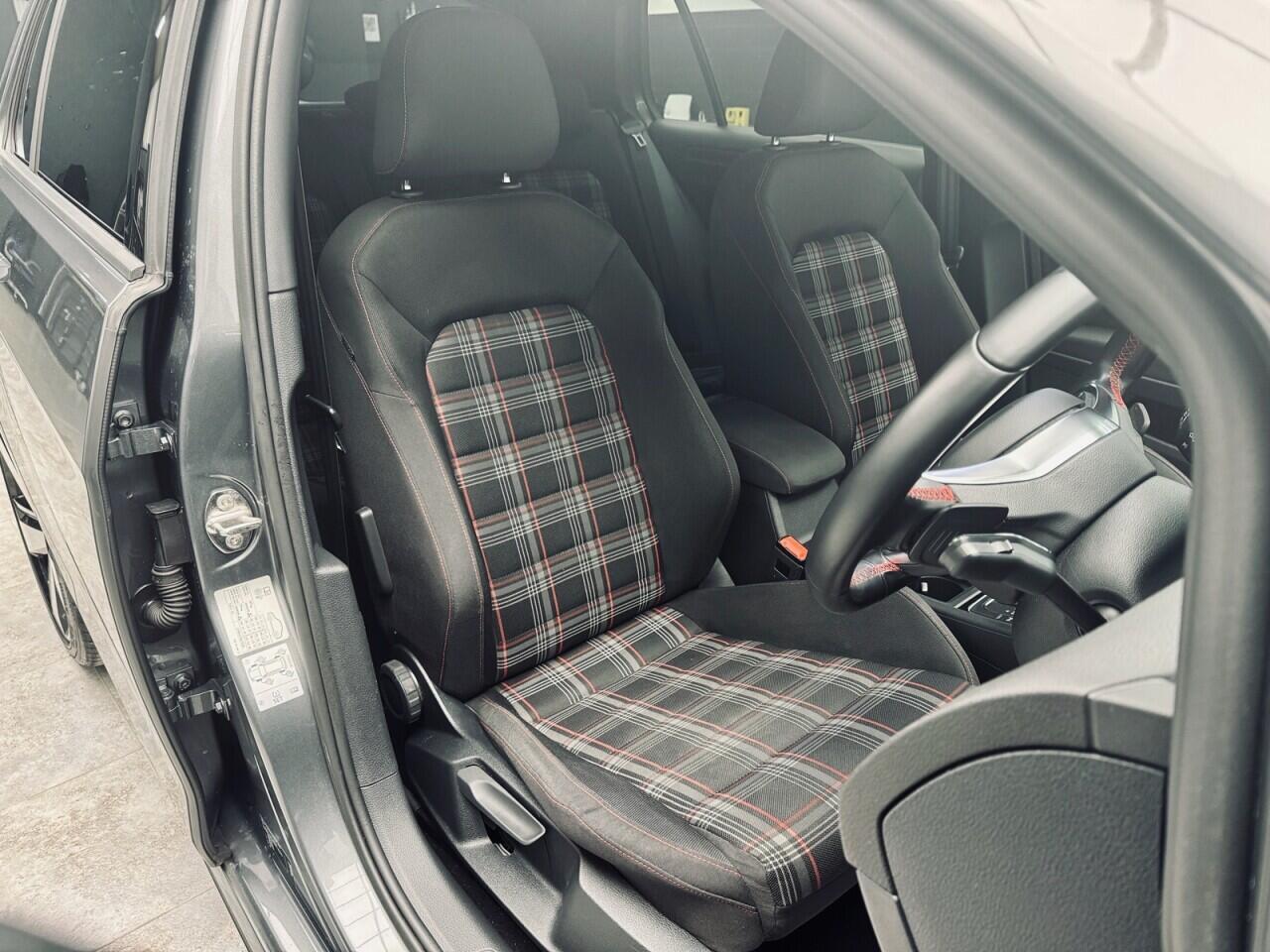 Volkswagen Golf 2.0 TSI GPF GTI Performance Hatchback 5dr Petrol DSG Euro 6 (s/s) (245 ps)