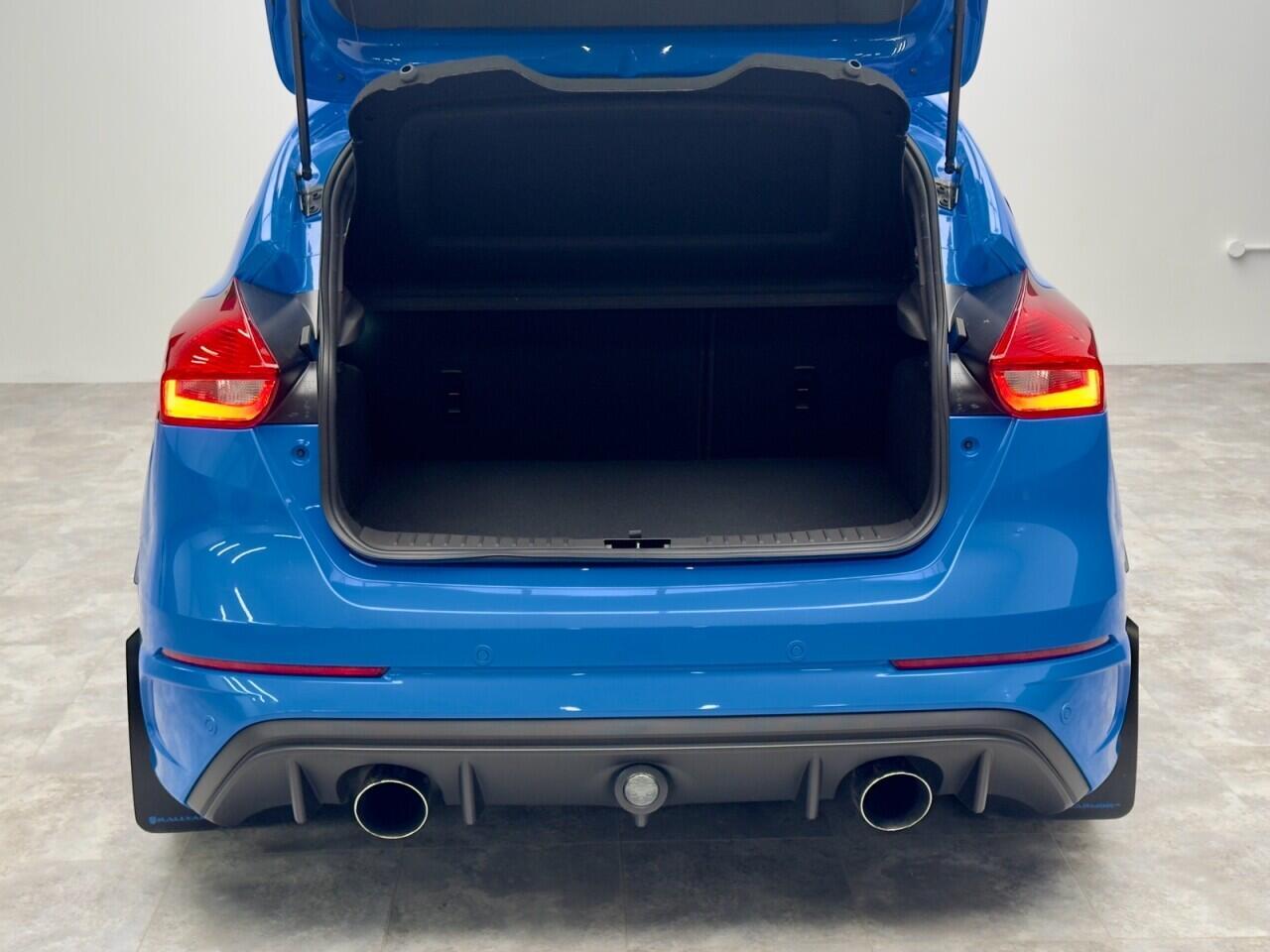 Ford Focus 2.3T EcoBoost RS Hatchback 5dr Petrol Manual AWD Euro 6 (s/s) (350 ps) 5 Star Specialist Dealership