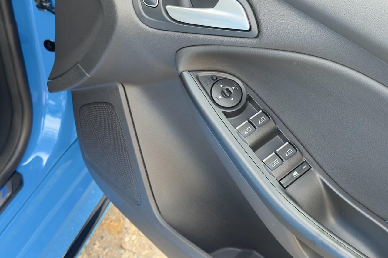 Ford Focus 2.3T EcoBoost RS Hatchback 5dr Petrol Manual AWD Euro 6 (s/s) (350 ps) 5 Star Specialist Dealership