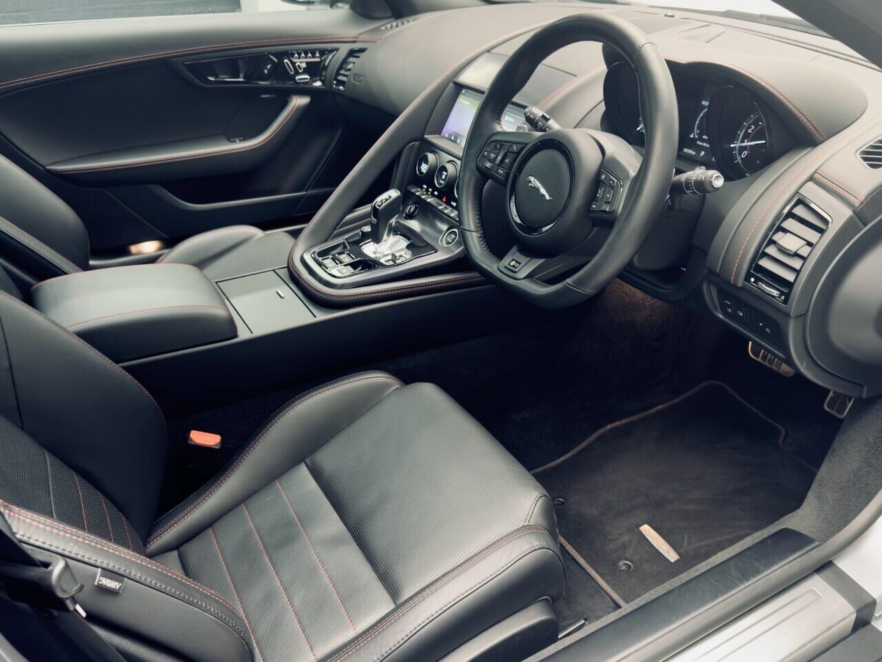 Jaguar F-TYPE 5.0 V8 GPF R Coupe 2dr Petrol Auto AWD Euro 6 (s/s) (550 ps)