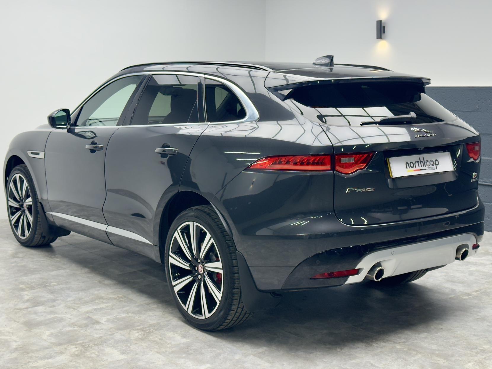 Jaguar F-PACE 3.0 D300 V6 S SUV 5dr Diesel Auto AWD Euro 6 (s/s) (300 ps)